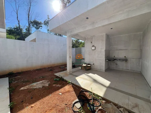 Imagem Casa com 3 dormitórios à venda, 104 m² por R$ 990.000,00 - Amadeus - Lagoa Santa/MG