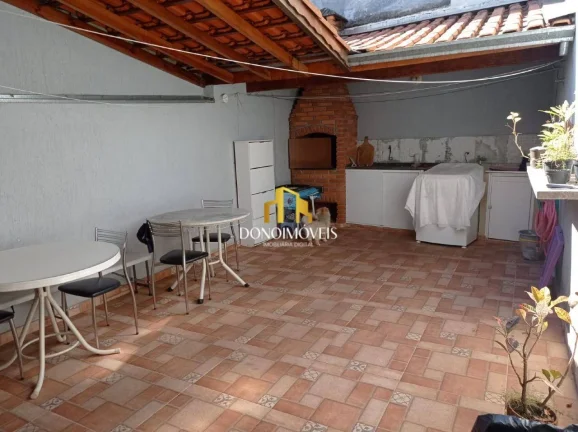 Imagem Excelente casa de 250 m² com acabamento moderno, lazer e localização estratégica