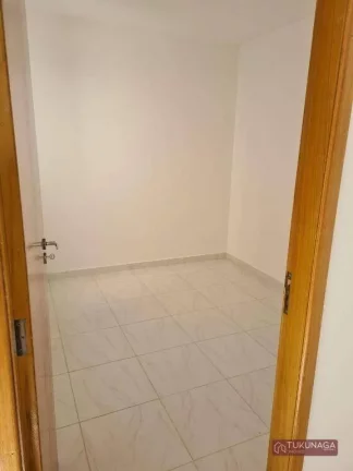 Imagem Apartamento com 2 quartos para alugar, 40 m² por R$ 1.677/mês - Vila Galvão - Guarulhos/SP