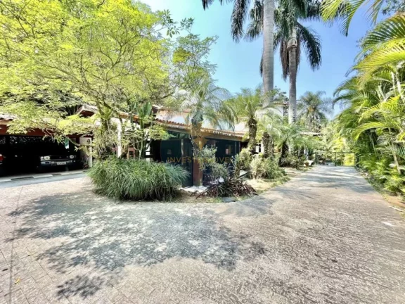 Imagem Casa em Condomínio a Venda no bairro Granja Viana - Cotia, SP