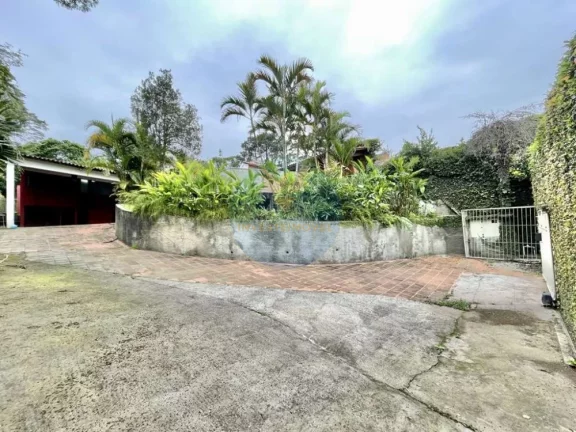 Imagem Casa em Condomínio a Venda no bairro Granja Viana - Carapicuíba, SP