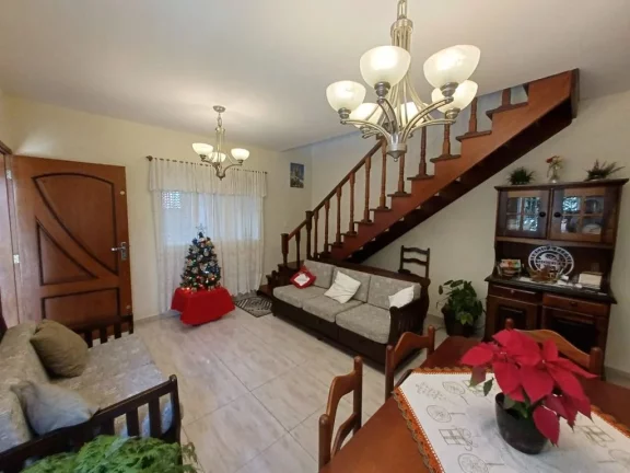 Imagem Sobrado com 6 dormitórios à venda, 172 m² por R$ 895.000 - Jardim das Flores - Suzano/SP