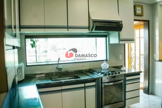 Imagem Sobrado à venda 3 Quartos, 1 Suite, 4 Vagas, 292M², Santa Maria, São Caetano do Sul - SP