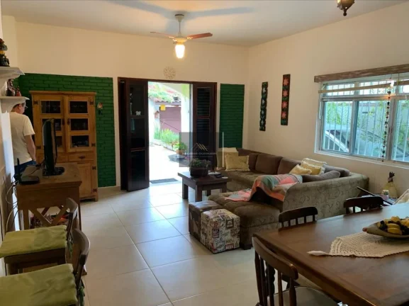 Imagem Casa para Venda em Ubatuba / SP no bairro Perequê Mirim