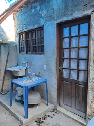 Imagem Casa para Venda em Rio de Janeiro, Santíssimo, 2 dormitórios, 2 banheiros, 1 vaga