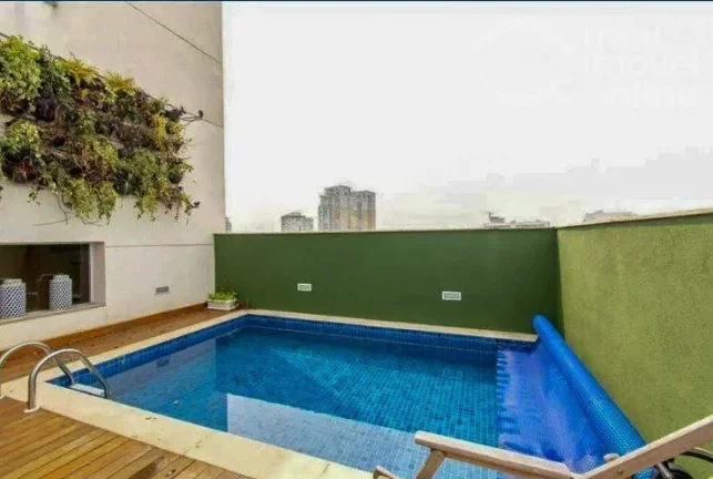 Imagem Cobertura a venda na Vila Nova Conceição, com 272 m2 sendo 4 suítes, closet e piscina privativa
