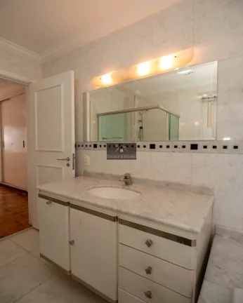 Imagem LOCAÇÃO NO CORAÇÃO DO ITAIM BIBI APARTAMENTO ESPAÇOSO 188 M AREA ÚTIL 3 DORMITÓRIOS SENDO 2 DELES SUÍTE LAVABO 2 VAGAS ANDAR ALTO FAÇA TUDO A PÉ