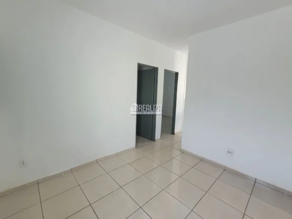 Imagem Casa à venda em Uberaba, no bairro Jardim Copacabana - 2 dormitórios, 4 garagens