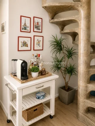 Imagem Apartamento duplex mobiliado, pronto para morar ou investir. O imóvel possui 2 dormitórios com arm...