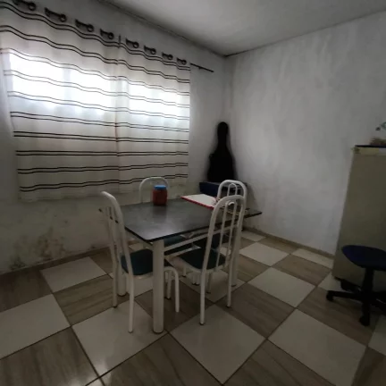 Imagem Casa 2/4 Com Barracao No Santa Luzia