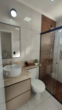 Imagem Casa de Condomínio Sobrado de 120 metros 3 Dormitorios e 2 Vagas de Gargens