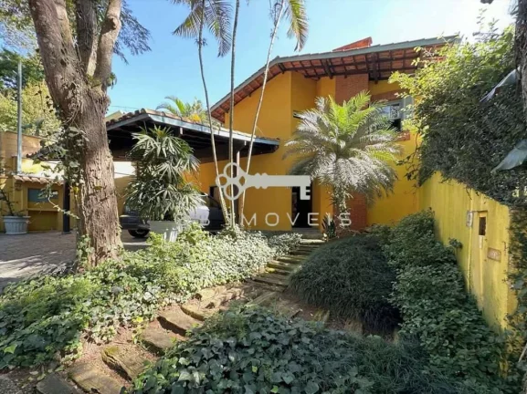 Imagem Grande casa na Fazendinha Granja Viana com 4 dorms/1suíte, piscina, gourmet