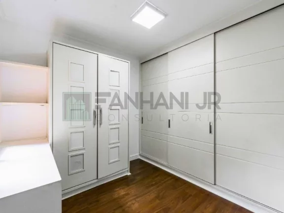Imagem Apartamento de alto padrão para locação em São Paulo-SP, Jardim Europa: 4 quartos, 2 suítes, 3 salas, 3 banheiros, 2 vagas, 250m².