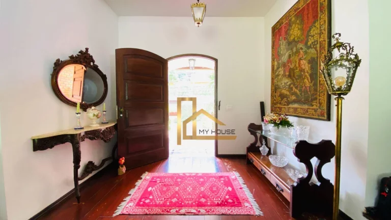 Imagem Casa principal linear 3 quartos sendo 1 suíte à venda, 230 m² - 3 min da feirinha do Alto - Teresópolis/RJ
