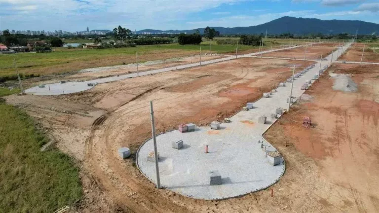 Imagem Terreno com 200m² no Bairro Sertão do Trombudo na Cidade de Itapema/SC