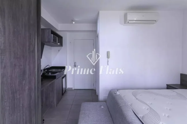 Imagem Flat disponível para locação no Condomínio VN Turiassú, com 30m², 1 dormitório e 1 vaga de garagem