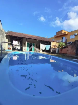 Imagem Casa com Piscina no Aventureiro