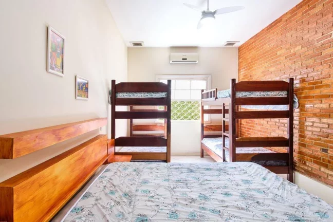 Imagem Casa ampla a venda no Centro de Ubatuba-SP