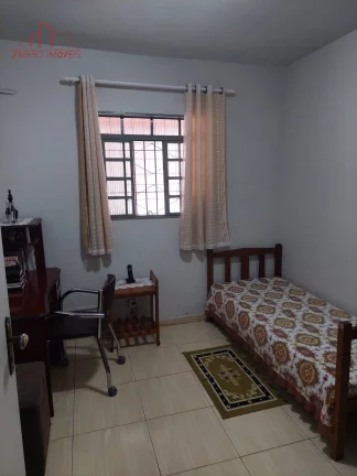Imagem Linda Casa - 4 dorms - 125 m²