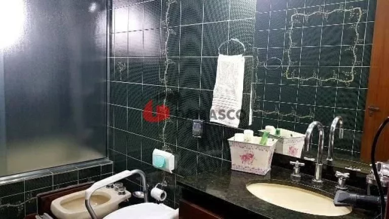 Imagem Sobrado à venda 3 Quartos, 3 Suites, 5 Vagas, 326M², Santa Maria, Santo André - SP