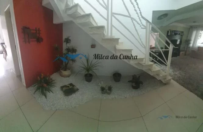 Imagem Sobrado com piscina para Venda com 3 dormitórios, 4 vagas, 220m², Vila Assunção em Santo André