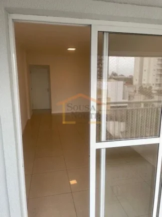 Imagem Apartamento 45m², 1 suíte, sala 2 ambientes, sacada, armários na cozinha e banheiro, área de ser...