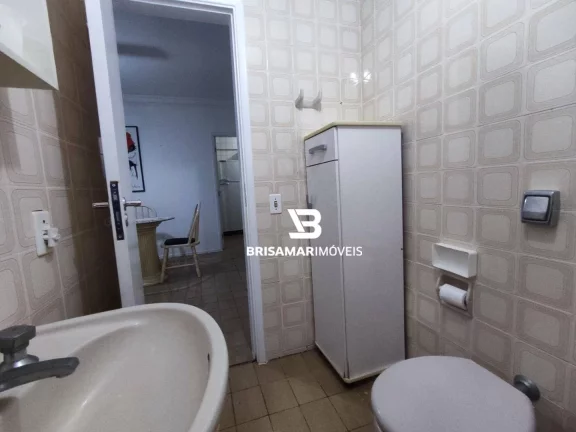 Imagem PITANGUEIRAS- UMA QUADRA DA PRAIA , LOCALIZAÇÃO ESPETACULAR , GARAGEM NO PRÉDIO.
