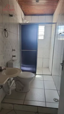 Imagem Casa para locação - 2 dormitórios e vaga de garagem