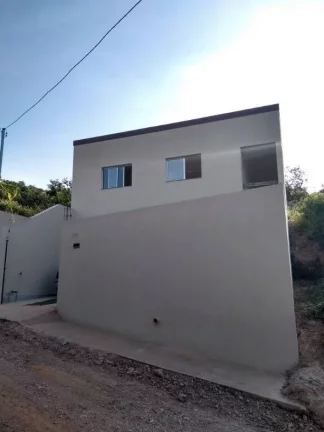 Imagem *CASA INDIVIDUAL, BAIRRO SAMAMBAIA II
*EM LOTE DE 180 M²
*CONSTITUÍDA POR: 2 QUARTOS, SALA, COZINH...