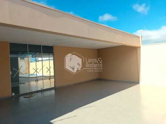 Imagem CASA À VENDA, COM 190M² 3 DORMS (1 SUÍTE) 5 VAGAS, PISCINA, CHURRASQUEIRA - RESIDENCIAL CALIFÓRNIA GARDEN, SÃO SEBASTIÃO DO PARAÍSO, MG