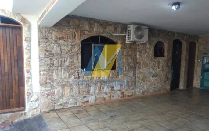 Imagem Sobrado alto padrão em frente ao Complexo Ayrton Senna no Itacolomy