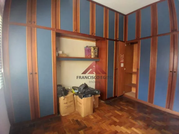 Imagem Casa com 3 dormitórios para alugar por R$ 2.144,70/mês - Centro - São Gonçalo/RJ