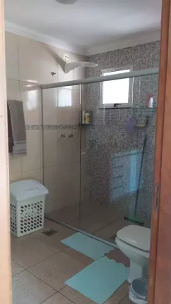 Imagem 3CASAS NO TERRENO+1 CASA DE 3 QUARTOS MUITO AMPLA COM SUÍTE+8VAGAS