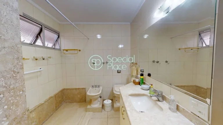 Imagem Apartamento em rua muito procurada no Jardim Paulista! Localização ímpar em via tranquila e arbor...
