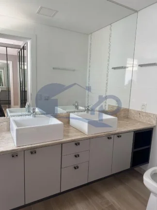 Imagem Apartamento á venda com 4 suítes no centro de Torres/RS