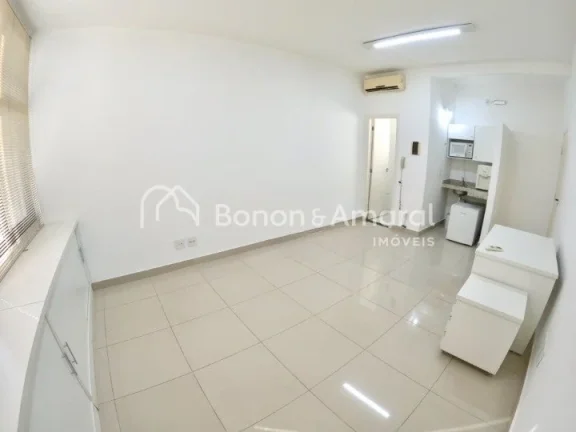 Imagem Sala comercial, com armários embutidos, frigobar, ar condicionado, microondas, banheiro e 1 vaga na...