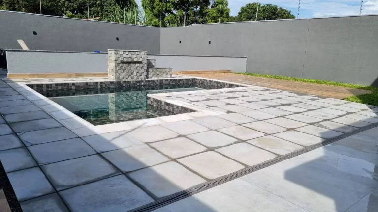 Imagem Aluga-se ou venda Casa Altíssimo Padrão