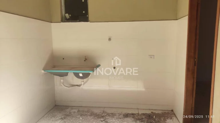 Imagem Casa com 2 dormitórios à venda, 1 m² por R$ 235.000,00 - Setor Nossa Senhora da Saúde - Itumbiara/GO