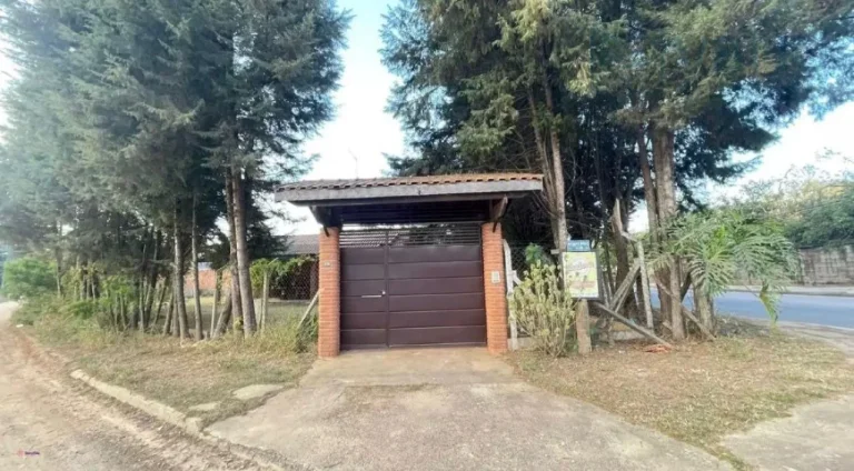 Imagem Casa à venda em Jundiaí-SP, Bairro Caxambu: 3 quartos, 1 suíte, 1 sala, 1 banheiro, 5 vagas de garagem, 200m² de área. Aproveite!