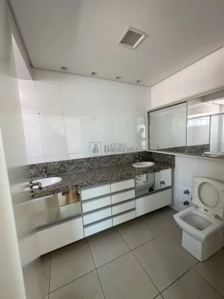 Imagem Apartamento locação anual com 3 suítes e 2 vagas de garagem