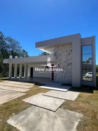 Imagem Alto Padrão: casa linear com 3 suítes à venda no Condomínio Riviera Park - Vila Velha