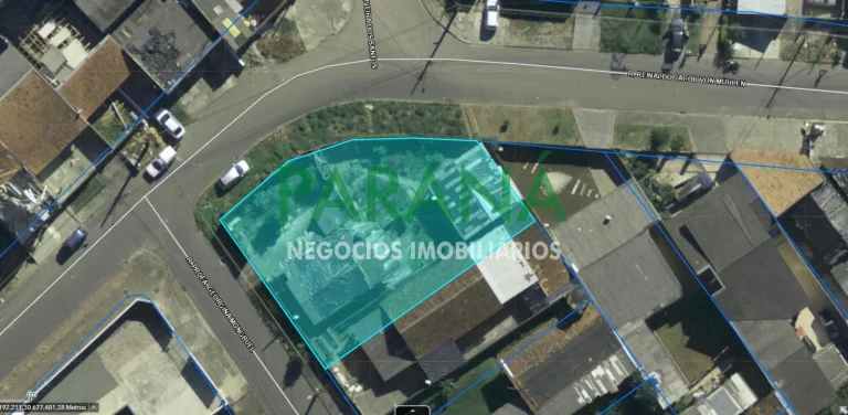 Terreno de esquina com formato irregular, ZR-3, a