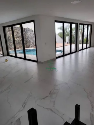 Imagem Sobrado com 3 dormitórios à venda, 355 m² por R$ 3.200.000,00 - Jardim Imperial Hills III - Arujá/SP