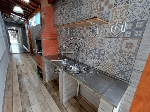 Imagem Casa Geminada à Venda na Vila Caicara - 2 Quartos, Piscina e Churrasqueira