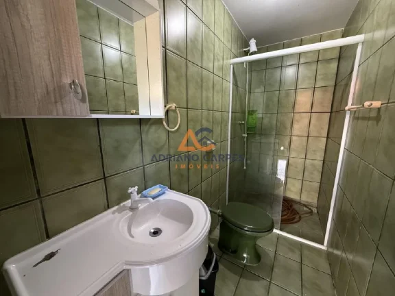 Imagem Casa semimobiliada no Gravatá com 5 dormitórios, sendo 1 suíte com 336m² de terreno a venda pela Imobiliária Adriano Carpes