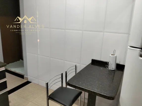Imagem Imperdível: Casa à venda em Foz do Iguaçu-PR, bairro Jardim Bandeirantes, 3 quartos, 2 salas, 2 banheiros, 3 vagas, 142,39 m².