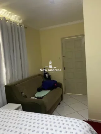 Imagem Casa com 5 quartos, 3 banheiros, 180 m², 1 suíte com closet e 2 vagas. Agende sua visita!