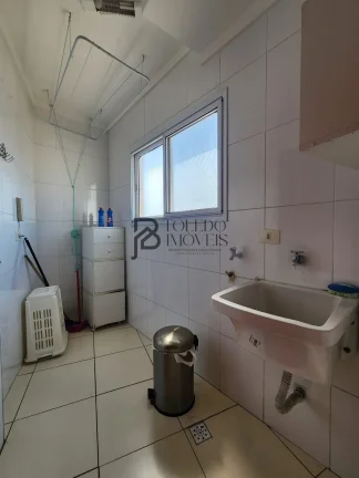 Imagem Apartamento de 2 Dormitórios sendo 1 suíte no bairro Guilhermina - Praia Grande