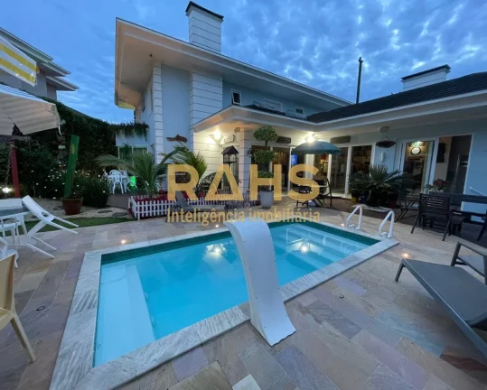 Imagem Maravilhosa Residência Em Condomínio Fechado No Bairro Saguaçú Esse imóvel evoca toda a poesia ...