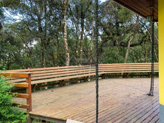 Imagem Casa à venda em Campos do Jordão - Belo imóvel com 3 dormitórios